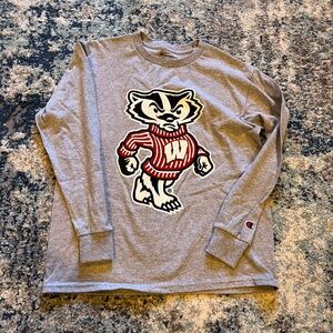 University of Wisconsin Bucky Badger Long Sleeve T-Shirt (Gray)